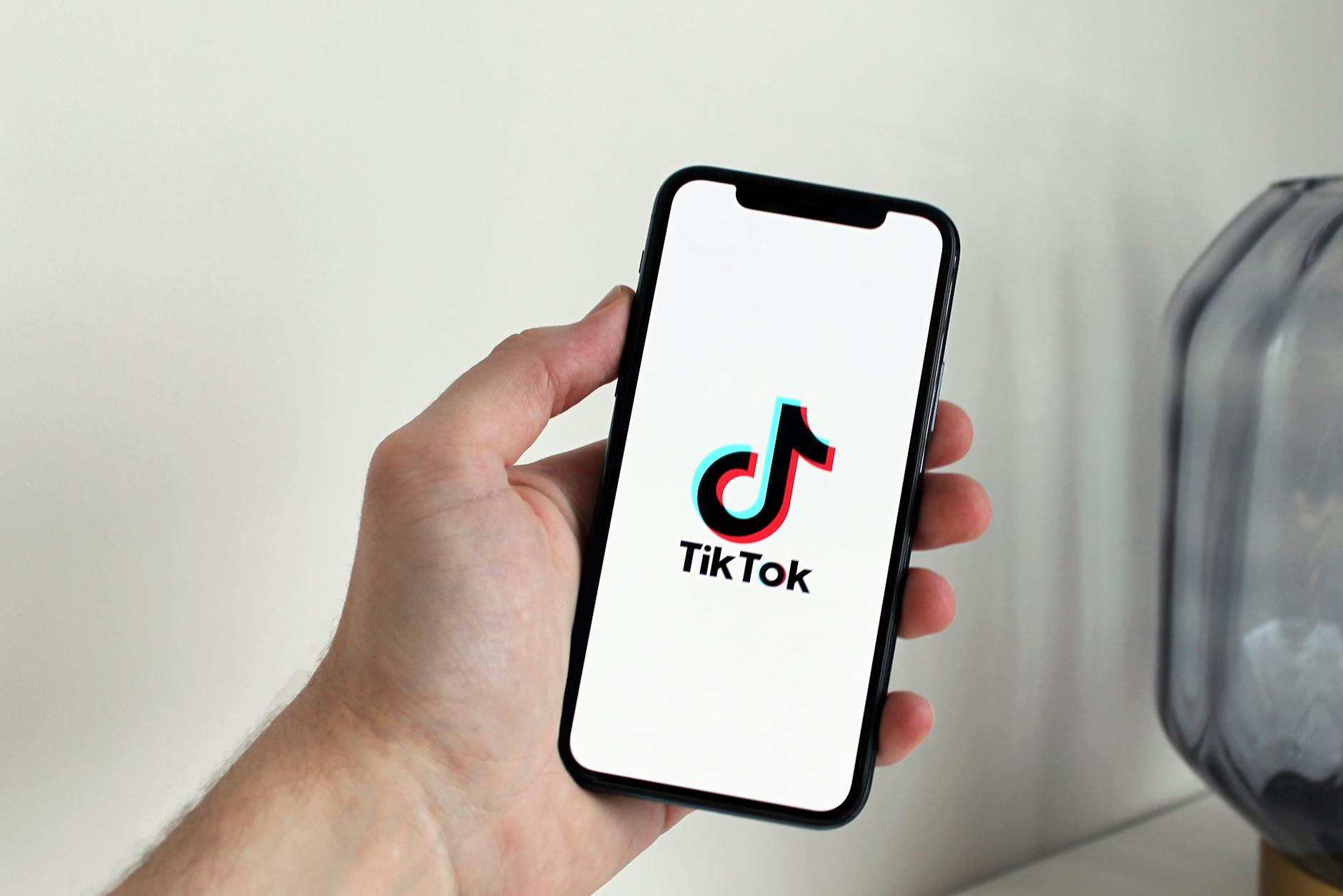TikTok Liteの招待コードとは？仕組みと特典の基本を解説